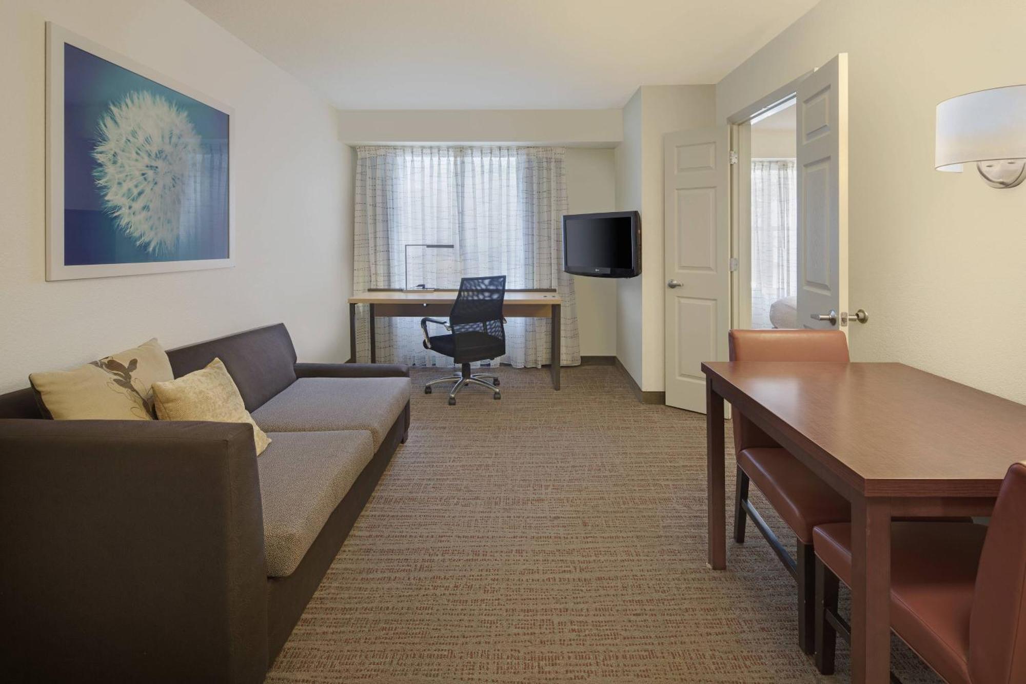 Residence Inn Indianapolis Airport Exterior foto